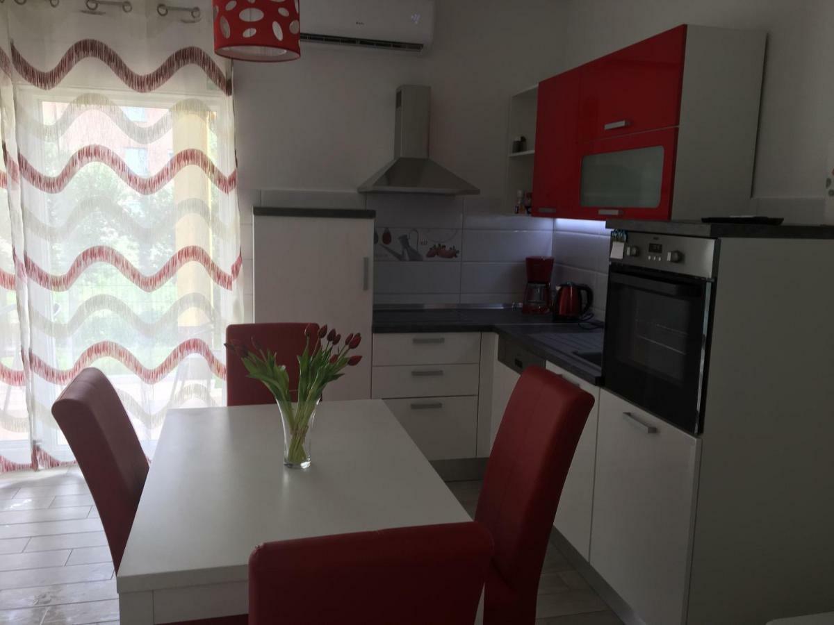 Kaštela Apartment Vedran מראה חיצוני תמונה